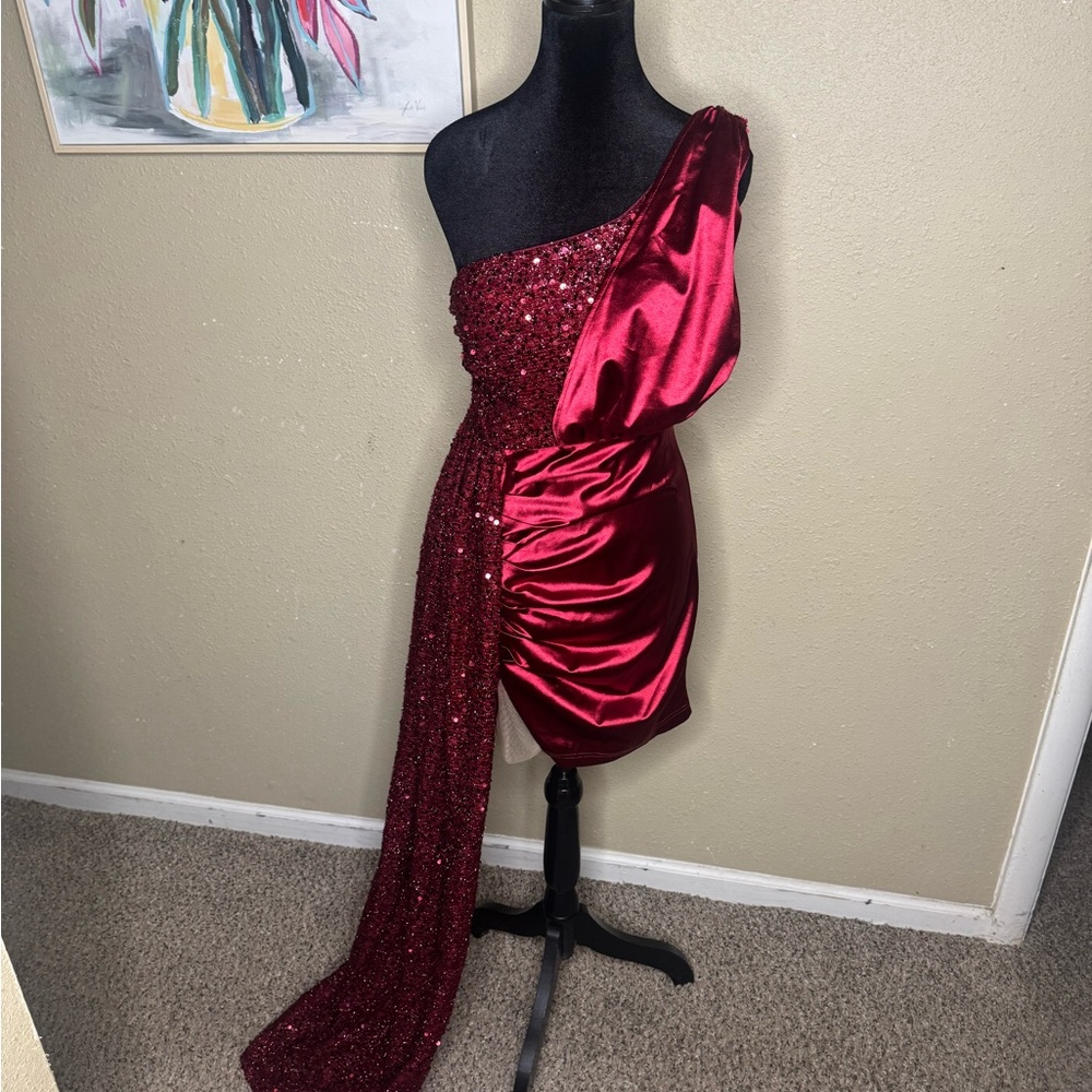 Elegant One-Shoulder Red Sequin Dress